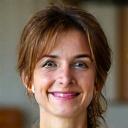 Profilbild von Clara, 39, beim Kochen gesunder Mahlzeiten.